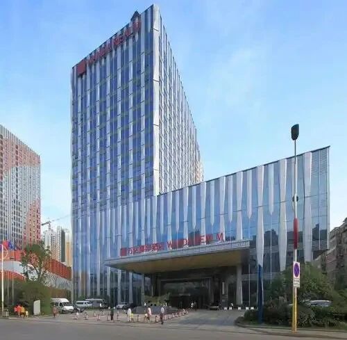 【智会云无纸化会议室案例】广州智会云助力赤峰富力万达嘉华酒店会议室升级